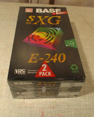 2 nouvelles cassettes vidéo VHS - BASF SXG 240 min, Enlèvement ou Envoi, Neuf, Cassette vidéo