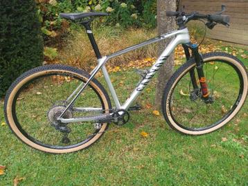 Canyon Exceed CF MTB/Gravel 2023 beschikbaar voor biedingen