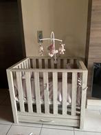 Parc pour bébés TWF avec revêtement réservé aux bébés, Enlèvement, Comme neuf, Rectangulaire, Tapis de parc