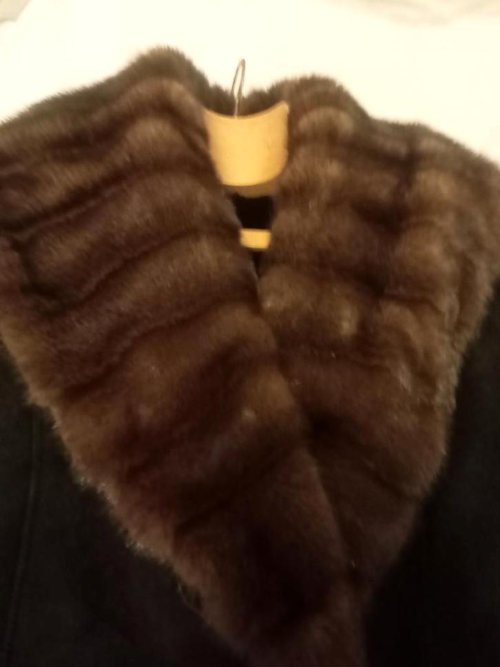 zwarte bontjas met nertskraag + manchetten, Kleding | Dames, Jassen | Winter, Zwart, Ophalen of Verzenden