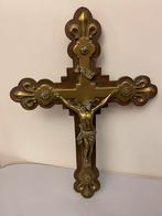 Prachtige grote zwaar antieke koperen Crucifix ( 1910 )., Enlèvement ou Envoi