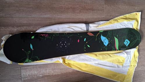 Snowboard Burton + bindingen Stiletto, Sport en Fitness, Snowboarden, Gebruikt, Board, Ophalen