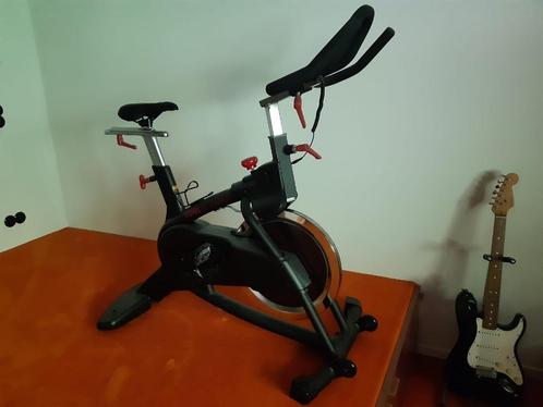 Dymyos Hometrainer VS900, Sport en Fitness, Fitnessapparatuur, Zo goed als nieuw, Hometrainer, Benen, Metaal, Ophalen