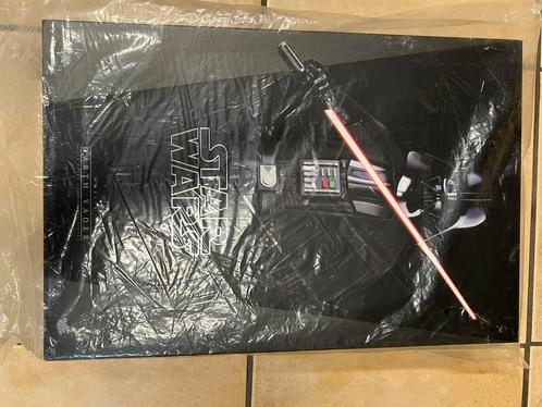 Hot Toys MMS279 Darth Vader, Collections, Statues & Figurines, Comme neuf