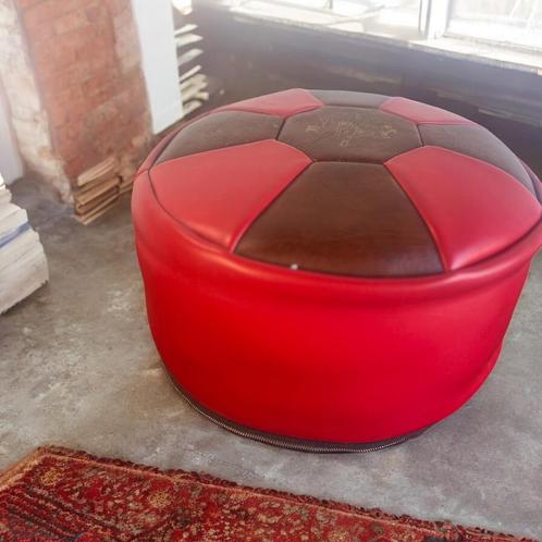 Vintage ronde poef / voetbank bruin rood, Huis en Inrichting, Zetels | Voetbanken en poefs, Ophalen of Verzenden