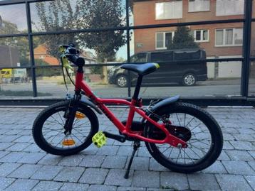  Fiets 16 inch 4-6 jaar 900 ALU RACING rood - BTWIN beschikbaar voor biedingen