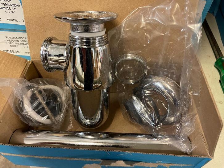 siphon, douche, intestin..., Bricolage & Construction, Sanitaire, Neuf, Douche, Enlèvement ou Envoi