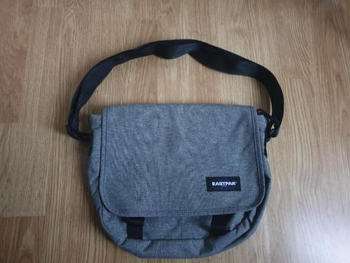 Grijze schoudertas Eastpak, Handtassen en Accessoires, Tassen | Schoudertassen, Nieuw, Overige merken, Grijs, Ophalen of Verzenden