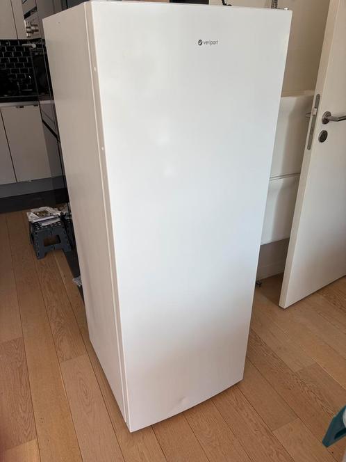 Vriezer, 6 maanden garantie, Elektronische apparatuur, Vriezers en Diepvrieskisten, Zo goed als nieuw, Vrijstaand, Vrieskast, 140 tot 160 cm