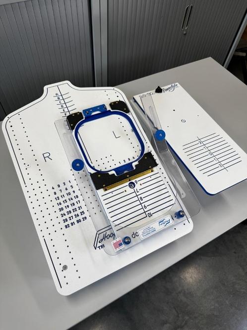 Hoop Master Borduurstation voor Mighty hoops, Hobby en Vrije tijd, Borduren en Borduurmachines, Zo goed als nieuw, Borduurpakket
