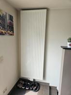 Verticale radiator te koop, Doe-het-zelf en Bouw, Verwarming en Radiatoren, Ophalen, Gebruikt, Radiator, 60 tot 150 cm
