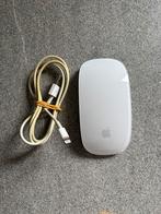 Magic mouse 2, Computers en Software, Muizen, Muis, Ophalen of Verzenden, Zo goed als nieuw, Draadloos