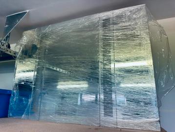 Badkamermeubel met verlichting beschikbaar voor biedingen