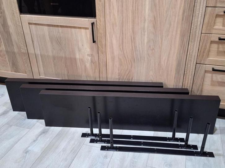 3 Wandplanken van Ikea * verborgen ophangsysteem (Samen 15€), Huis en Inrichting, Woonaccessoires | Wandplanken en Boekenplanken