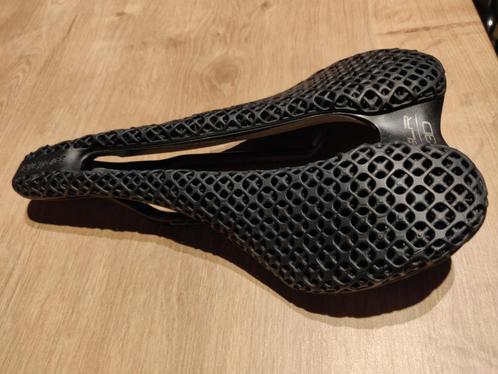 Selle Italia SLR Boost 3D Carbon Superflow Zadel, Fietsen en Brommers, Fietsonderdelen, Zo goed als nieuw, Racefiets, Zadel, Ophalen of Verzenden