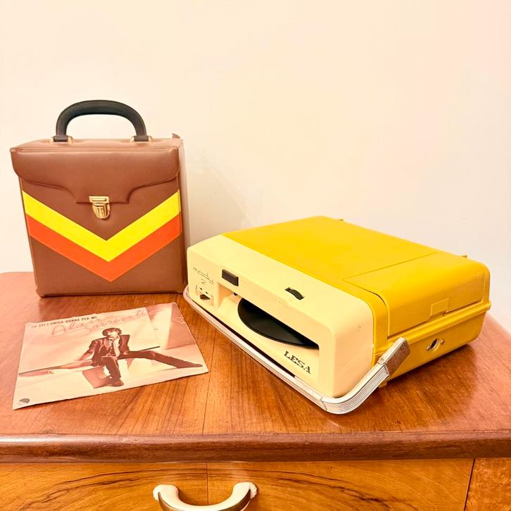 VINTAGE PLATENSPELER LESA MARY 2 PLATENSLIKKER GEEL RARE, Audio, Tv en Foto, Platenspelers, Gebruikt, Platenspeler, Overige merken