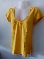 WE : geel t-shirt diepe halsuitsnijding , maat XS, Vêtements | Femmes, T-shirts, Manches courtes, WE, Comme neuf, Taille 34 (XS) ou plus petite