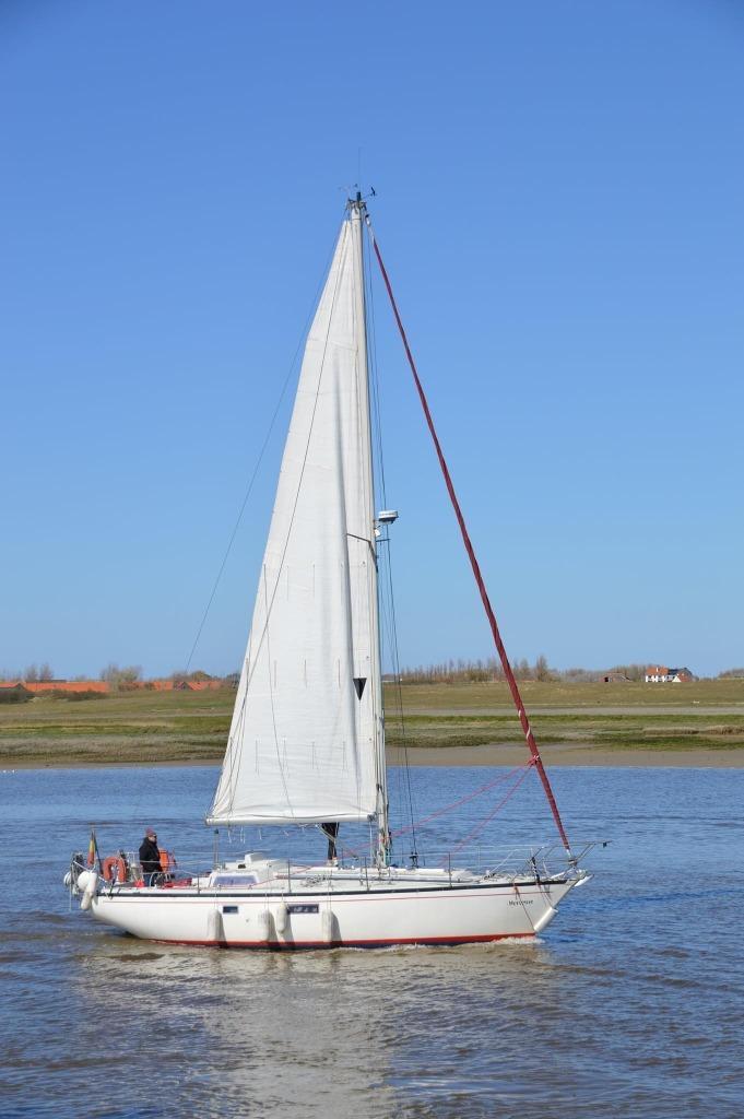 Zeilboot Dufour 35 in zeer goede staat, veel extra's, Watersport en Boten, Kajuitzeilboten en Zeiljachten, Gebruikt, Tourjacht of Cruiser