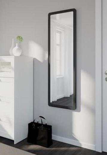 Nog in de verpakking, nieuwe spiegel, wandspiegel van Ikea beschikbaar voor biedingen