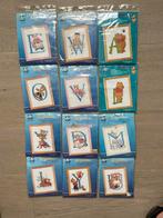 12 nieuwe Vervaco letterpakketjes met stof, garen en patroon, Ophalen of Verzenden, Nieuw, Handborduren, Borduurpakket