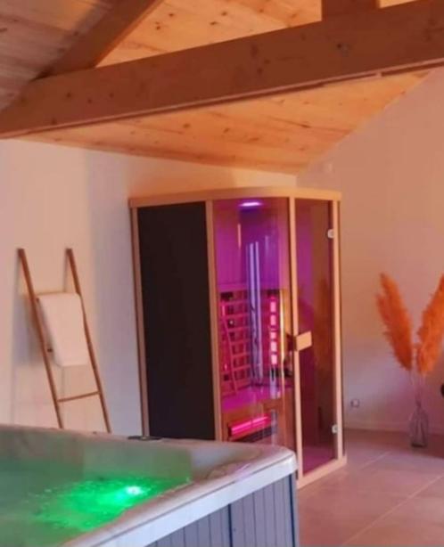 INFRALIVE HIGH PANO infraroodcabine 150x100x200 (sauna infr), Sport en Fitness, Sauna, Gebruikt, Complete sauna, Infrarood, Ophalen