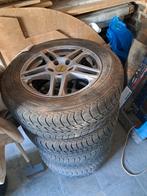 Winterbanden uniroyal 215/65 R 16 H met 5 bouten, Auto-onderdelen, Banden en Velgen, Ophalen, Gebruikt, Velg(en), Winterbanden