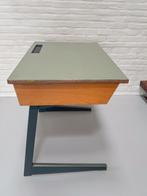 vintage schoolbankje in mooie staat!, Ophalen, Bureau