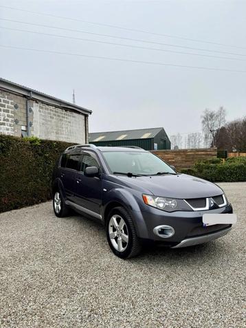 MiTSUBISHI OUTLANDER 2.0DI-D 4X4 7PLACES 2009MODEL EURO4, Auto's, Mitsubishi, Outlander, Bedrijf, Te koop, Parkeersensor