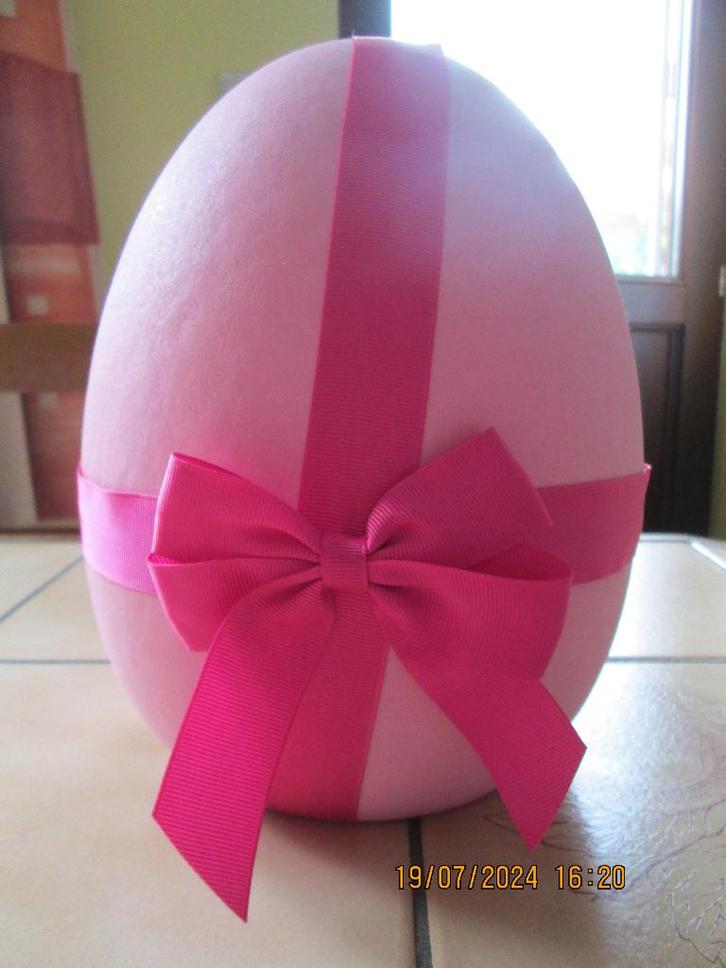 Œuf de Pâques rose, Divers, Pâques, Comme neuf, Enlèvement ou Envoi