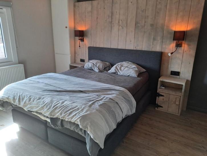 Boxspring velda, Huis en Inrichting, Slaapkamer | Complete slaapkamers, Zo goed als nieuw, Ophalen
