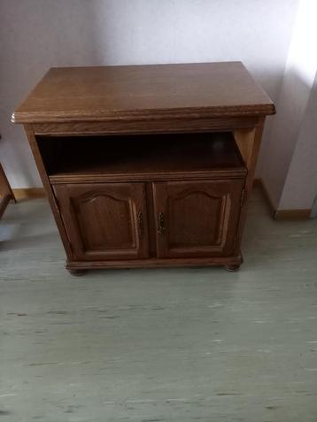 Tv-meubel beschikbaar voor biedingen