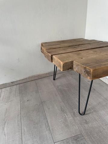 Table de salon en gros bois artisanal beschikbaar voor biedingen