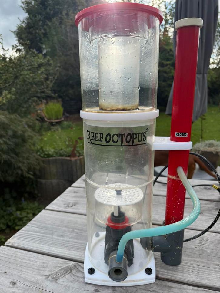REEF OCTOPUS Classic-150 SSS afschuimer, Dieren en Toebehoren, Vissen | Aquaria en Toebehoren, Zo goed als nieuw, Ophalen