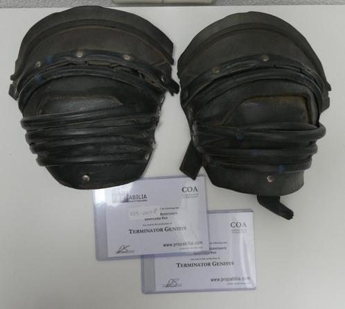 Terminator Genisys props shoulder pads (2 pieces), Verzamelen, Film en Tv, Gebruikt, Film, Ophalen of Verzenden
