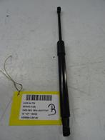 VERIN DE CAPOT Audi A4 (B9) (01-2015/11-2019), Utilisé, Audi