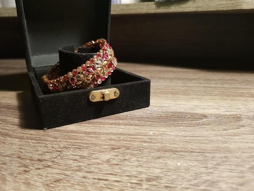 bracelet avec vis 425 euros, Bijoux, Sacs & Beauté, Bracelets, Neuf, Acier, Envoi