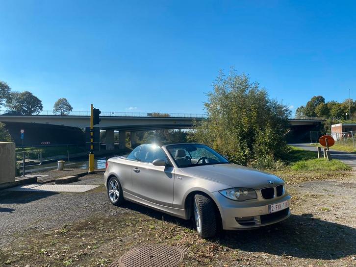 BMW 120i E88 convertible 2008 boîte de vitesses manuelle, Autos, BMW, Entreprise, Toit ouvrant, Boîte manuelle, Propulsion arrière