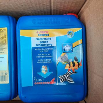 Aquarium product . 3 pullen van 2,5 Liter . beschikbaar voor biedingen