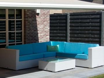 Kussens loungeset als nieuw beschikbaar voor biedingen