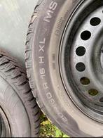 Pneus hiver 205/60/16, Autos : Pièces & Accessoires, Pneus & Jantes, Enlèvement, Pneus hiver, Pneu(s)