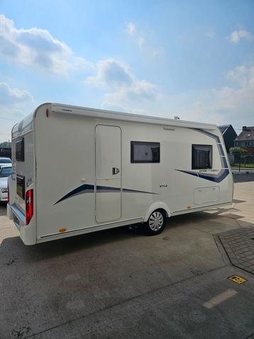 CARAVELAIR ANTARÉS 466 Style Family, Particulier, Mover, Caravelair, Banquette en rond