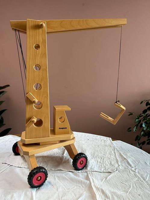 Houten Speelgoed FAGUS - Super Zeldzaam Rijdende Hoge Kraan, Kinderen en Baby's, Speelgoed | Houten speelgoed, Zo goed als nieuw