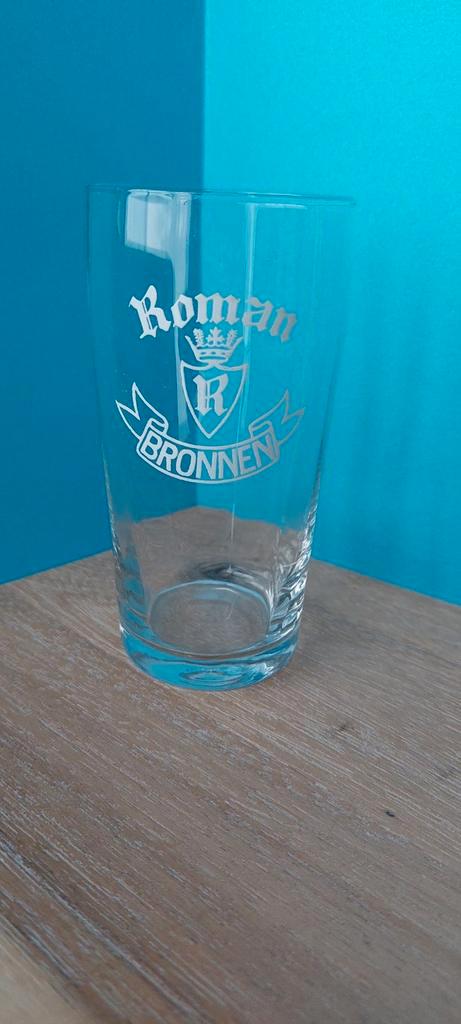 Oud Limonade of Waterglaasje Roman Bronnen met Facetten, Verzamelen, Biermerken, Zo goed als nieuw, Glas of Glazen, Overige merken