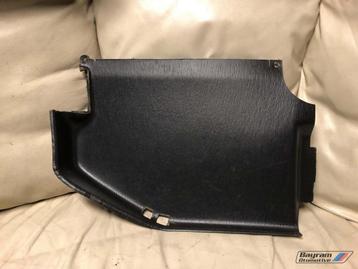 Bmw E36 coupe plaat onder dashboardkastje dashboard 3-serie  beschikbaar voor biedingen