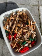 Lot circa 120 klosjes, Hobby en Vrije tijd, Kantklossen, Ophalen, Zo goed als nieuw