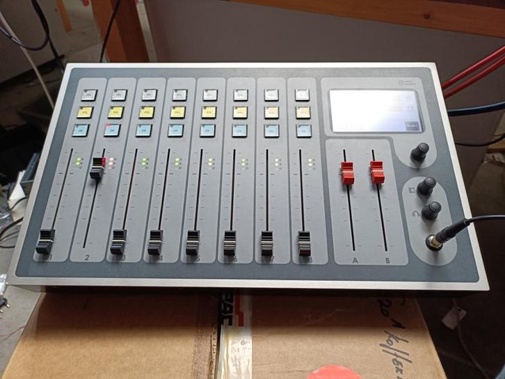 Eela audio D3 Digitale mengtafel, Muziek en Instrumenten, Mengpanelen, Zo goed als nieuw, 5 tot 10 kanalen, Ophalen of Verzenden