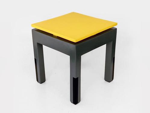 bijzettafeltje postmodern Memphis stijl Vormalux, Huis en Inrichting, Tafels | Bijzettafels, Zo goed als nieuw, Vierkant, Minder dan 45 cm