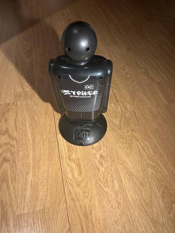 EXIT Streetsoccer Striker – Maakt Geluid bij Raken!, Sport en Fitness, Voetbal, Zo goed als nieuw, Overige typen, Ophalen of Verzenden