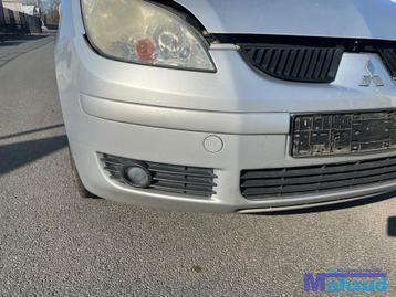 Mitsubishi colt 6 voorbumper bumper grille rooster 2004-2014 beschikbaar voor biedingen