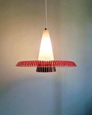 Glazen hanglamp uit het midden van de eeuw, jaren 50-60  beschikbaar voor biedingen